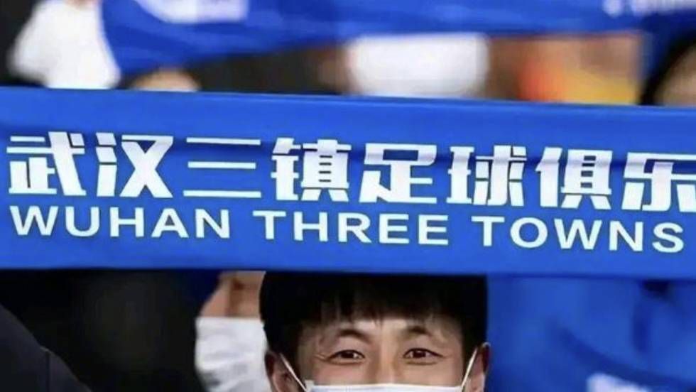 扒开腿灌牛奶调教赵丽颖